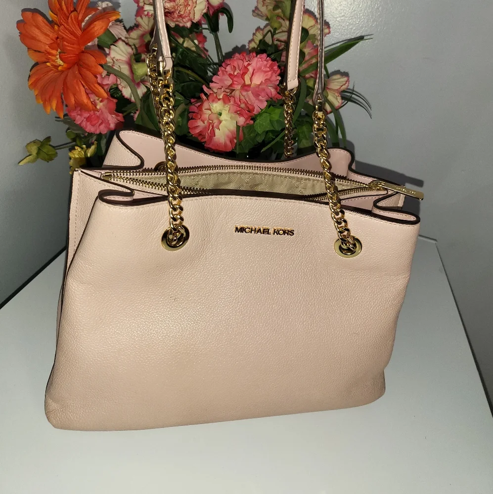 Michael Kors Shoulder Bag